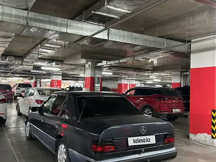 Mercedes-Benz E 230 1989 года за 1 600 000 тг. в Тараз – фото 2