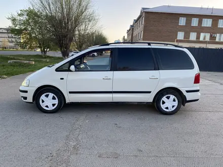 Volkswagen Sharan 2001 года за 3 100 000 тг. в Аксай – фото 3