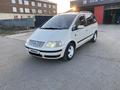 Volkswagen Sharan 2001 годаүшін3 100 000 тг. в Аксай