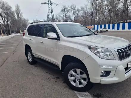 Toyota Land Cruiser Prado 2013 года за 19 800 000 тг. в Алматы