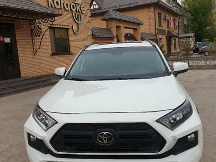 Toyota RAV4 2020 года за 16 500 000 тг. в Алматы – фото 2