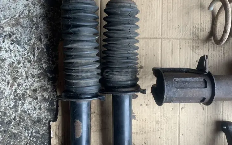 Задние стойки за 5 000 тг. в Усть-Каменогорск