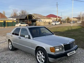 Mercedes-Benz 190