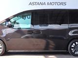 Hyundai Staria Luxe 2024 года за 23 500 000 тг. в Алматы – фото 4