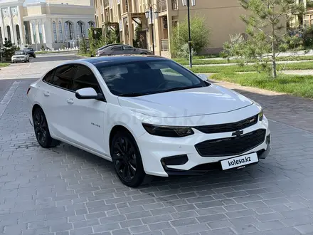 Chevrolet Malibu 2017 года за 8 400 000 тг. в Шымкент