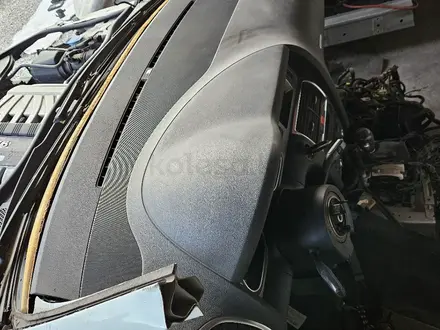 Торпедо Торпеда панель на Audi Q7 за 85 000 тг. в Шымкент