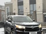 Toyota Highlander 2014 года за 14 800 000 тг. в Алматы