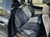 Kia Carnival 2001 годаfor1 750 000 тг. в Тараз – фото 5