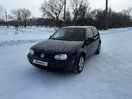 Volkswagen Golf 2002 года за 3 000 000 тг. в Астана