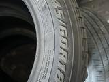 Почти новый зимный 245/60/18 за 130 000 тг. в Акшукур