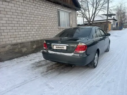 Toyota Camry 2005 года за 6 500 000 тг. в Семей – фото 4