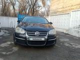 Volkswagen Jetta 2005 года за 2 500 000 тг. в Алматы
