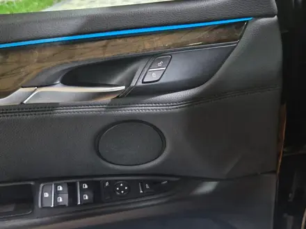 BMW X5 2016 года за 16 300 000 тг. в Алматы – фото 12