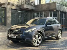 Infiniti FX35, 2010