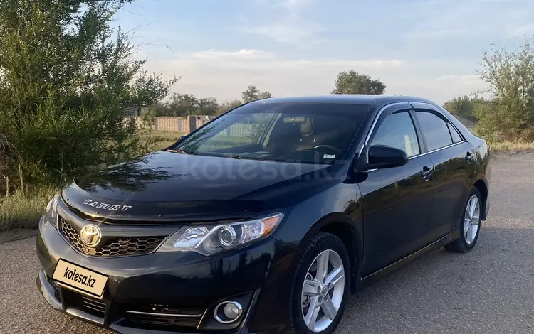 Toyota Camry 2014 года за 6 200 000 тг. в Актобе