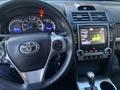 Toyota Camry 2014 года за 6 200 000 тг. в Актобе – фото 8