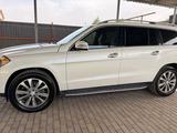 Mercedes-Benz GL 450 2015 годаүшін18 500 000 тг. в Алматы – фото 4