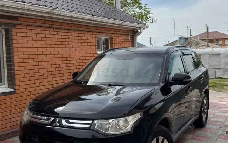Mitsubishi Outlander 2012 годаүшін6 000 000 тг. в Атырау