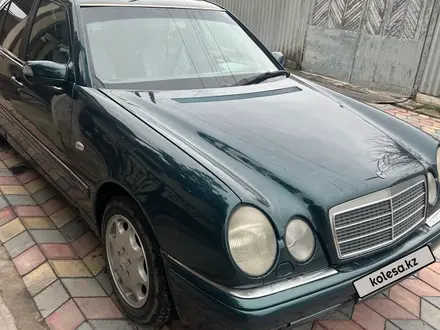 Mercedes-Benz E 280 1996 годаүшін3 000 000 тг. в Тараз