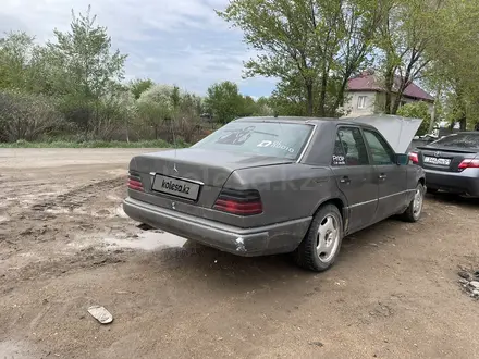 Mercedes-Benz E 260 1991 года за 720 000 тг. в Астана – фото 3