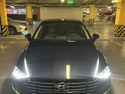 Hyundai Sonata 2022 года за 17 500 000 тг. в Алматы