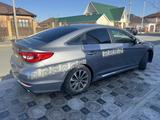 Hyundai Sonata 2015 года за 4 500 000 тг. в Атырау – фото 4