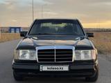 Mercedes-Benz E 220 1991 года за 900 000 тг. в Талдыкорган