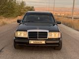Mercedes-Benz E 220 1991 года за 900 000 тг. в Талдыкорган – фото 2