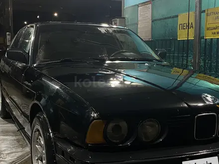 BMW 525 1991 года за 1 500 000 тг. в Алматы – фото 2