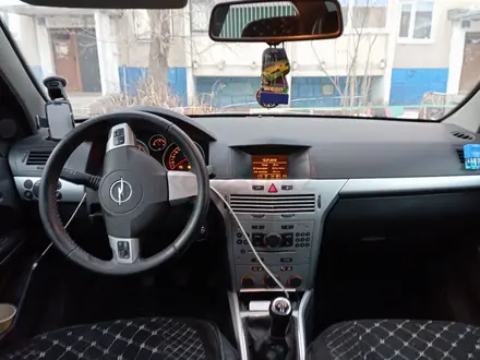 Opel Astra 2010 года за 2 450 000 тг. в Костанай