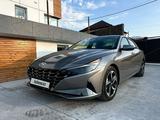 Hyundai Elantra 2023 года за 11 000 000 тг. в Алматы