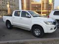 Пикап Toyota Hilux в Актау