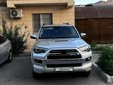 Toyota 4Runner 2022 годаүшін25 200 000 тг. в Актау – фото 2