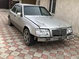 Mercedes-Benz E 220 1994 года за 1 800 000 тг. в Алматы – фото 4