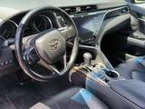 Toyota Camry 2019 года за 14 000 000 тг. в Алматы – фото 4