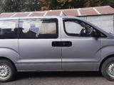 Hyundai H-1 2012 года за 9 800 000 тг. в Уральск – фото 2