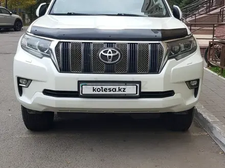 Toyota Land Cruiser Prado 2019 года за 25 000 000 тг. в Астана