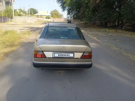 Mercedes-Benz E 230 1990 года за 680 000 тг. в Кордай – фото 4