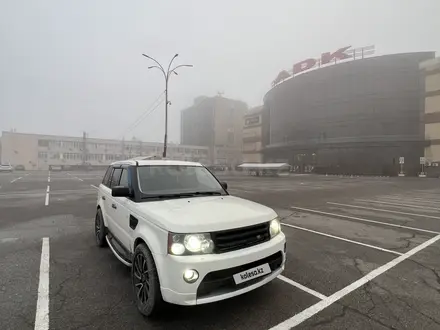 Land Rover Range Rover Sport 2008 года за 7 000 000 тг. в Алматы – фото 2