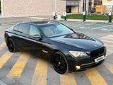 BMW 750 2011 года за 13 000 000 тг. в Алматы – фото 4