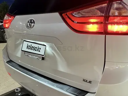 Toyota Sienna 2018 года за 13 000 000 тг. в Уральск – фото 2