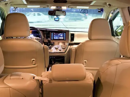 Toyota Sienna 2018 года за 13 000 000 тг. в Уральск – фото 6
