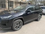 Toyota RAV4 2023 года за 18 700 000 тг. в Алматы – фото 2