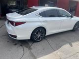 Lexus ES 250 2022 годаүшін24 000 000 тг. в Алматы – фото 4