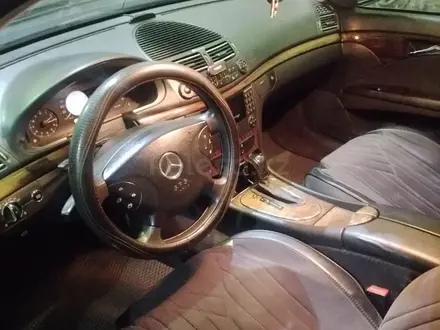 Mercedes-Benz E 240 2002 года за 4 750 000 тг. в Караганда – фото 9