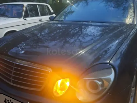 Mercedes-Benz E 240 2002 года за 4 750 000 тг. в Караганда – фото 12