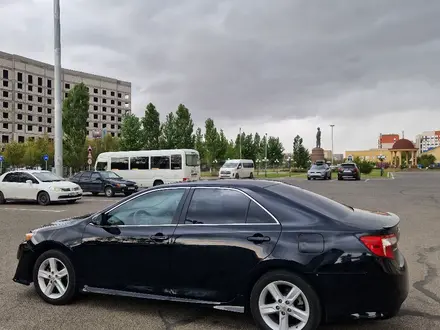 Toyota Camry 2013 года за 6 000 000 тг. в Атырау – фото 4