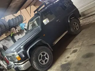 Nissan Safari, 1998