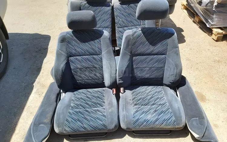 Комплект сидений на Toyota Caldina за 120 000 тг. в Алматы