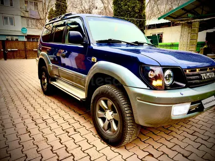 Toyota Land Cruiser Prado 2001 года за 8 800 000 тг. в Алматы – фото 3